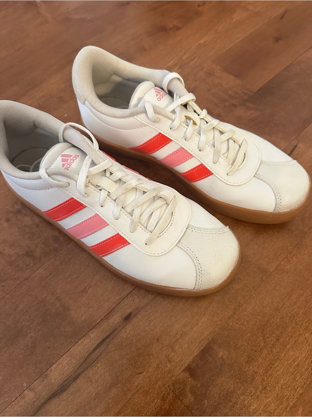 Adidas White Pink Stripe Sneakers | Gum Sole | Size 8.5 (kids 7/ women 8.5) - Picture 7 of 7